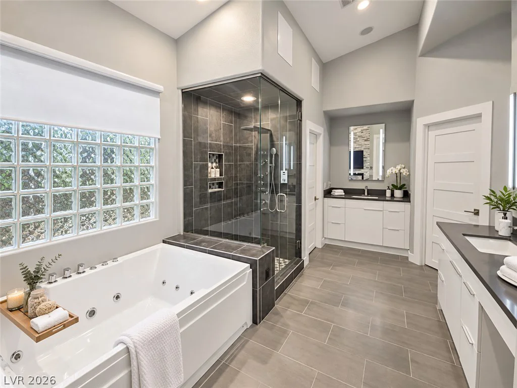 8867 Las Montanas, Las Vegas, NV 89147