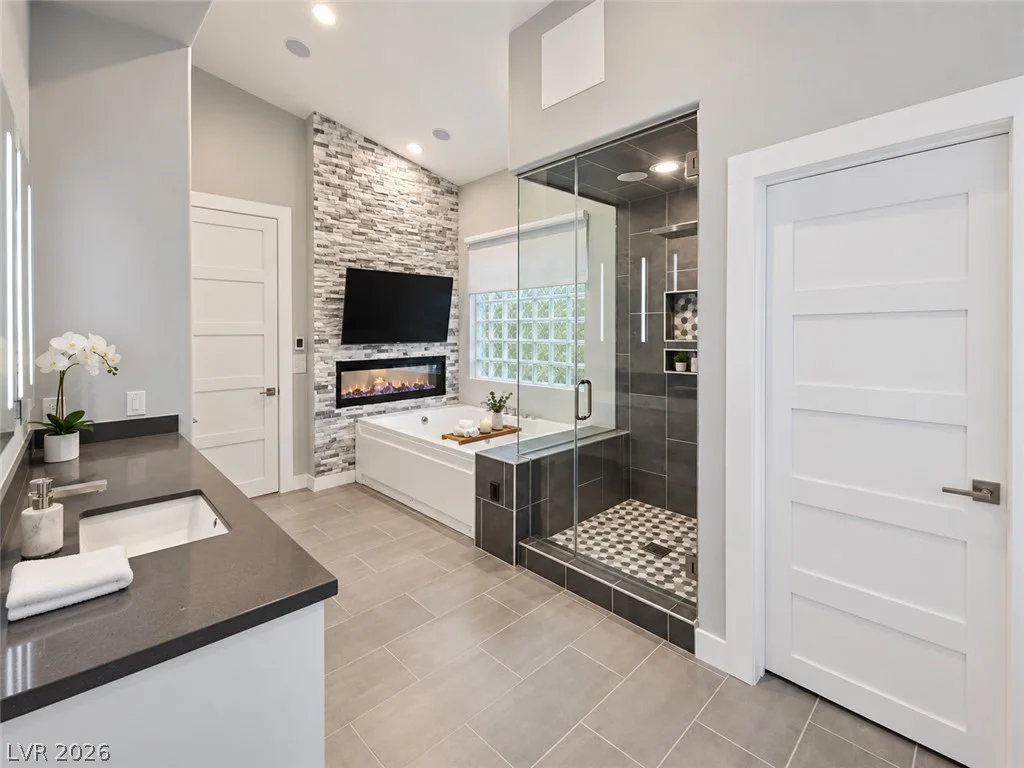 8867 Las Montanas, Las Vegas, NV 89147