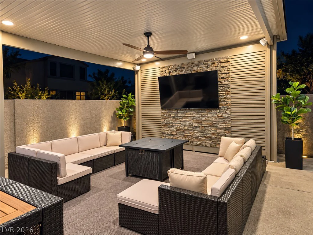 8867 Las Montanas, Las Vegas, NV 89147