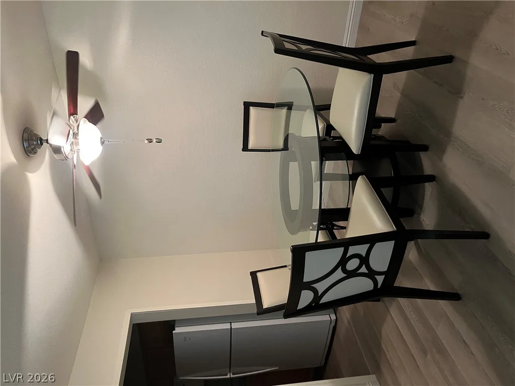 650 Oakmont, Las Vegas, NV 89109