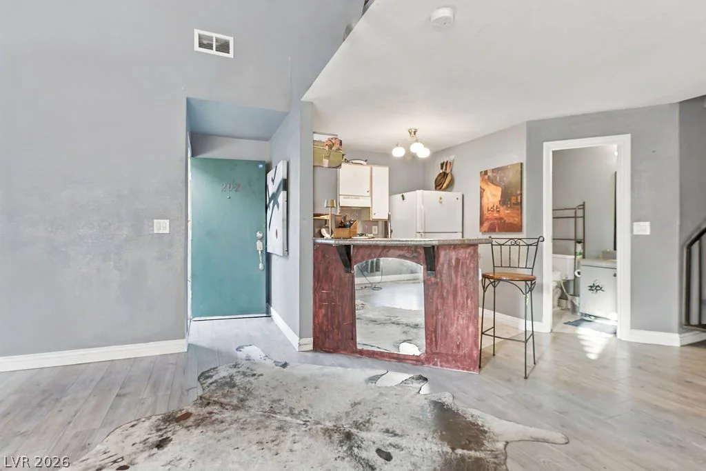 510 Elm, Las Vegas, NV 89169