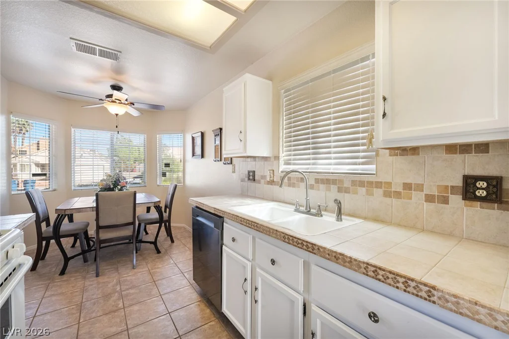 6361 Canyon Dawn, Las Vegas, NV 89108