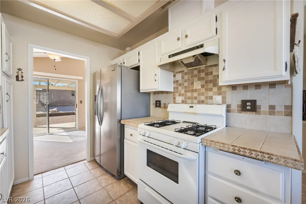 6361 Canyon Dawn, Las Vegas, NV 89108
