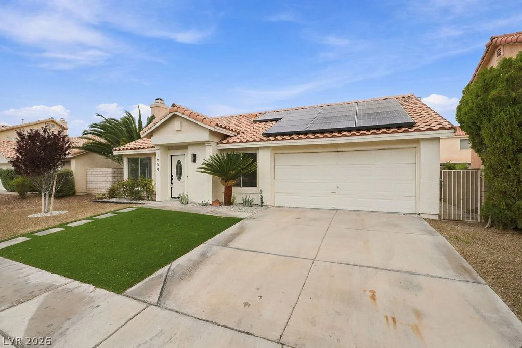 1650 Walingwood, North Las Vegas, NV 89031