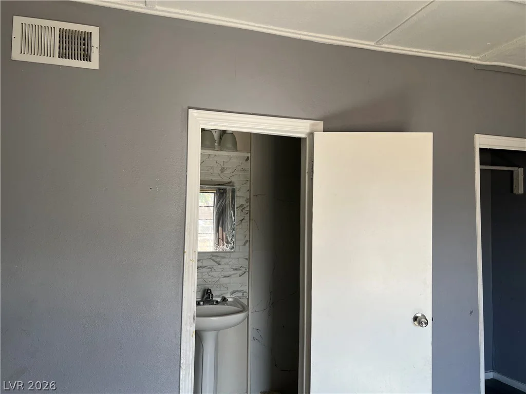 15 Washington, Henderson, NV 89015