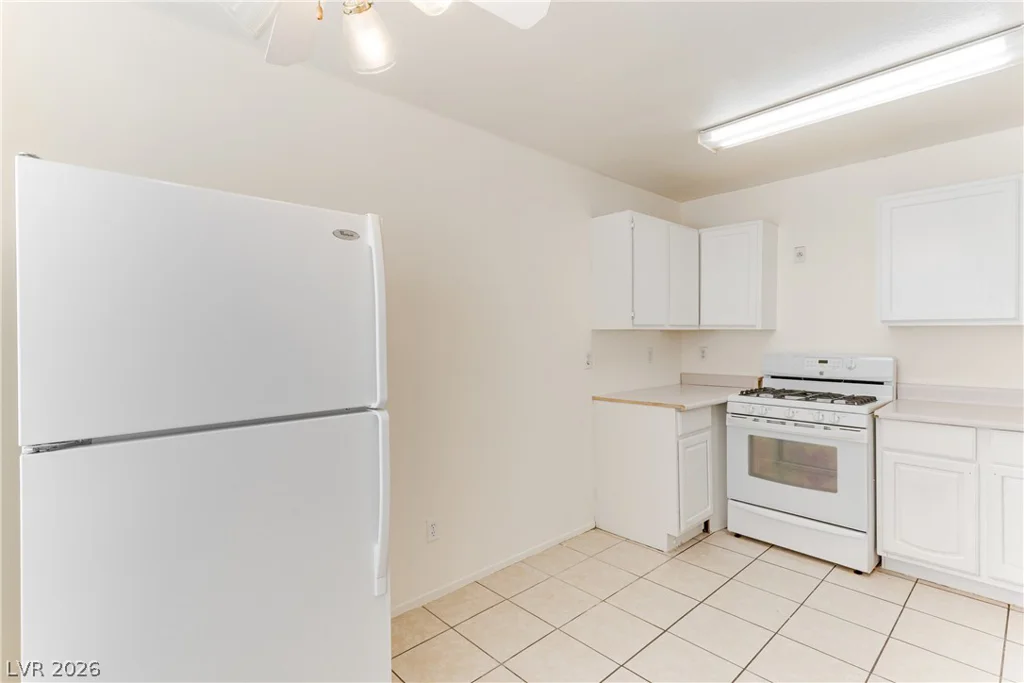 4672 Krissylouise, Las Vegas, NV 89121