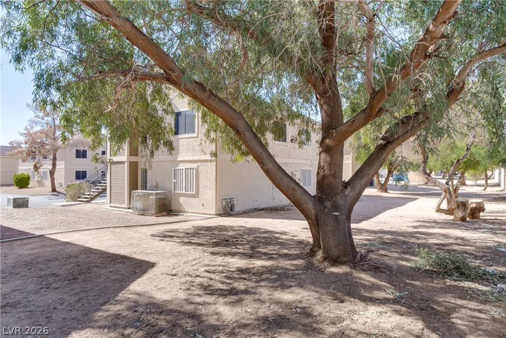 4672 Krissylouise, Las Vegas, NV 89121