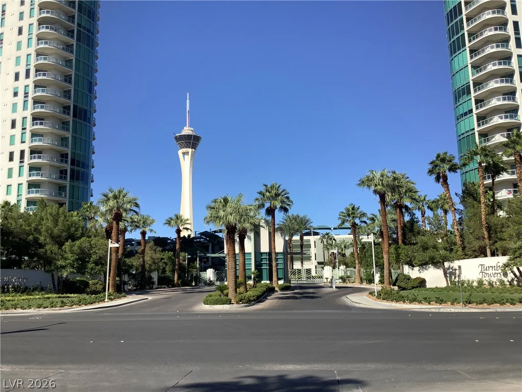 322 Karen, Las Vegas, NV 89109