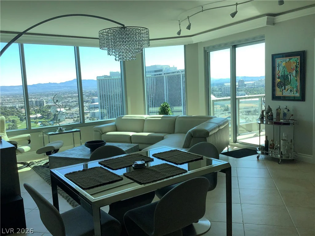322 Karen, Las Vegas, NV 89109