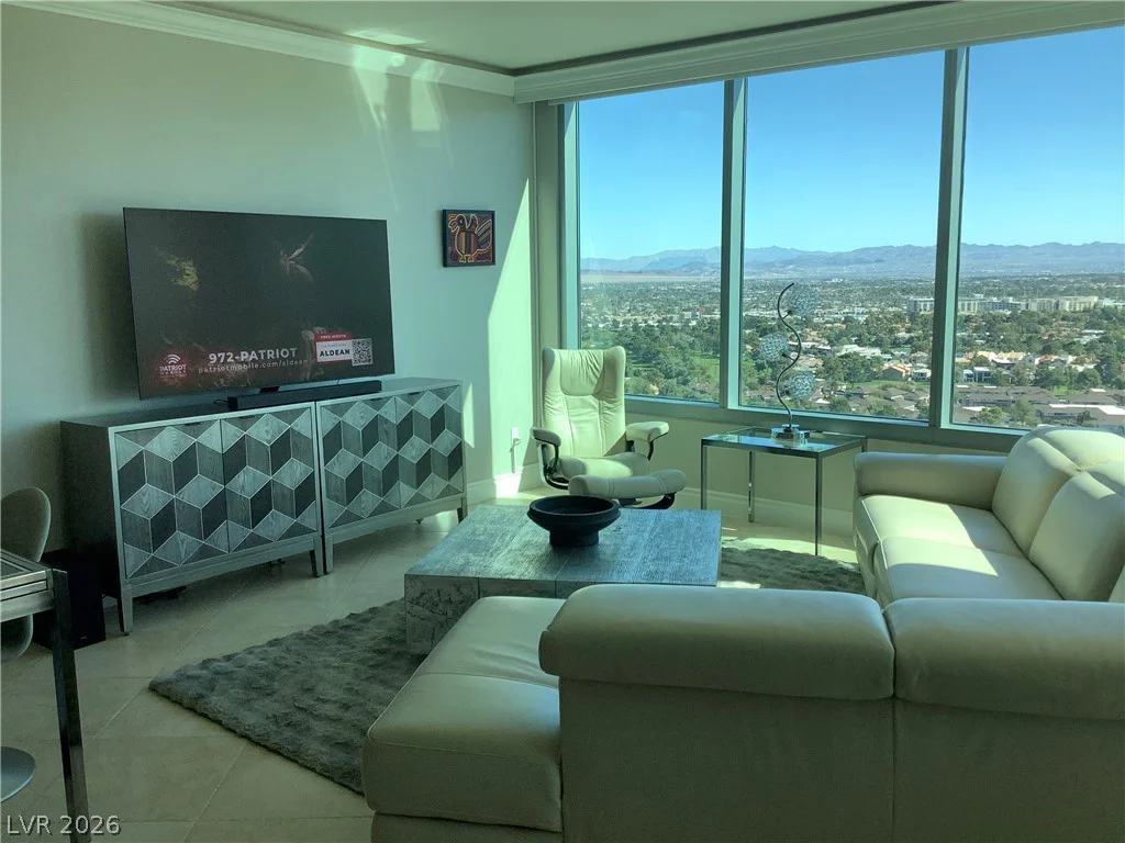 322 Karen, Las Vegas, NV 89109