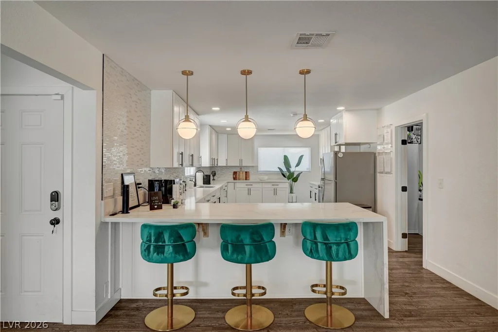 1305 16th, Las Vegas, NV 89104