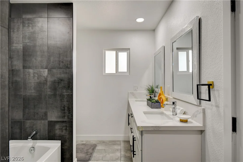 1305 16th, Las Vegas, NV 89104