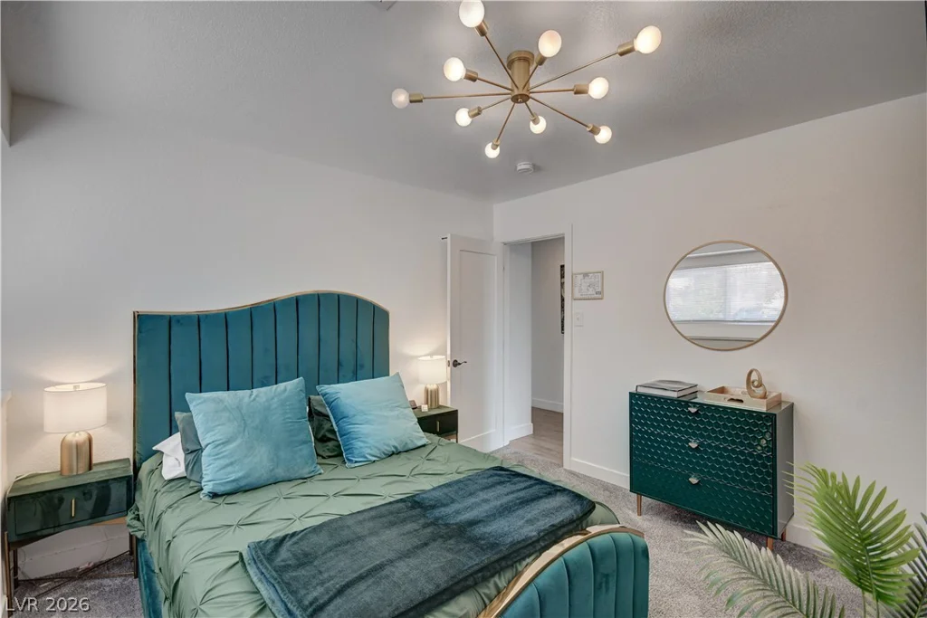1305 16th, Las Vegas, NV 89104