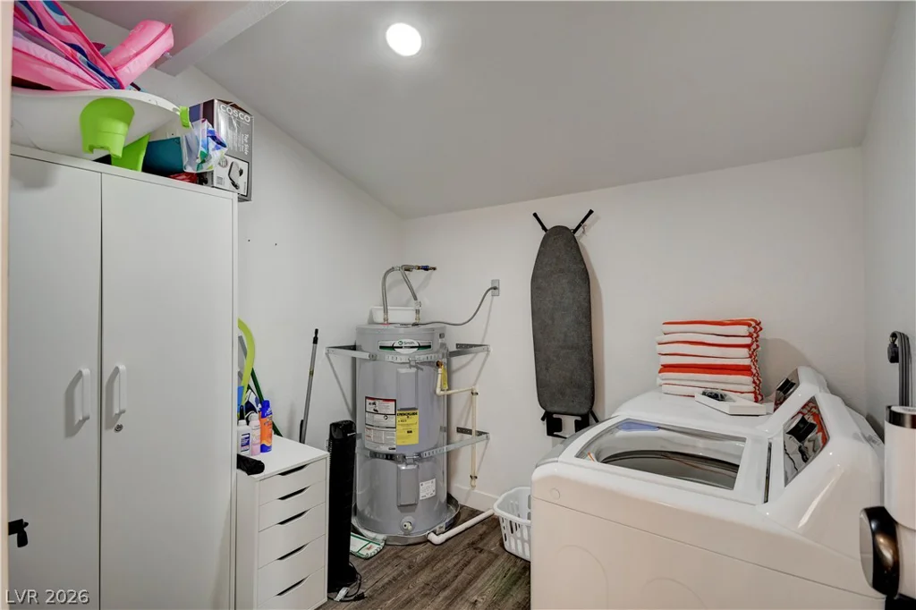 1305 16th, Las Vegas, NV 89104