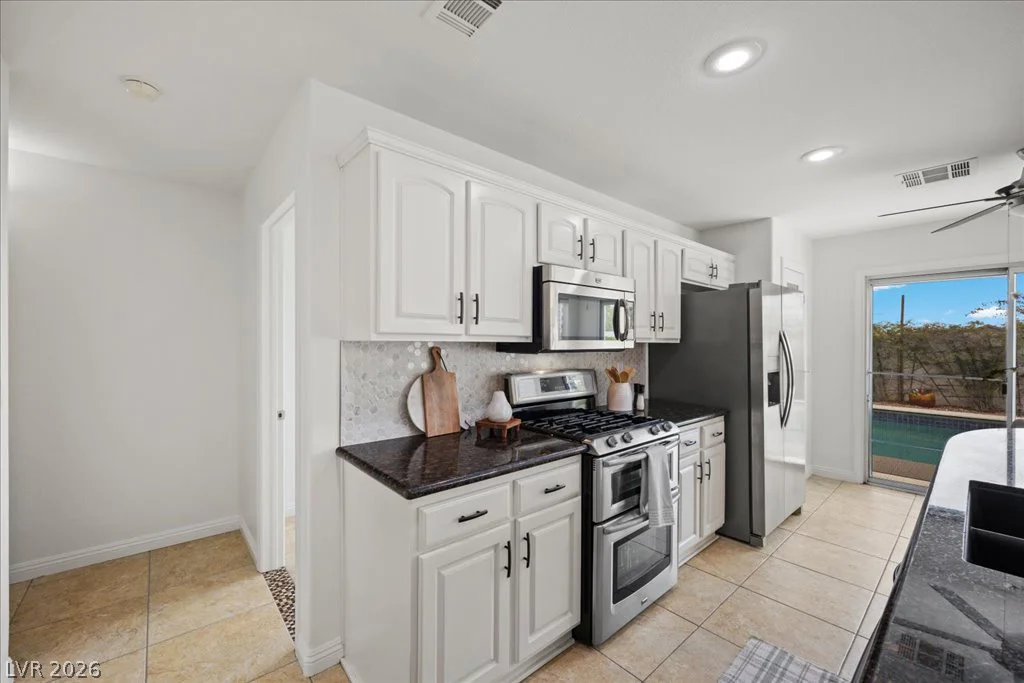 1524 Cross Country, Las Vegas, NV 89144