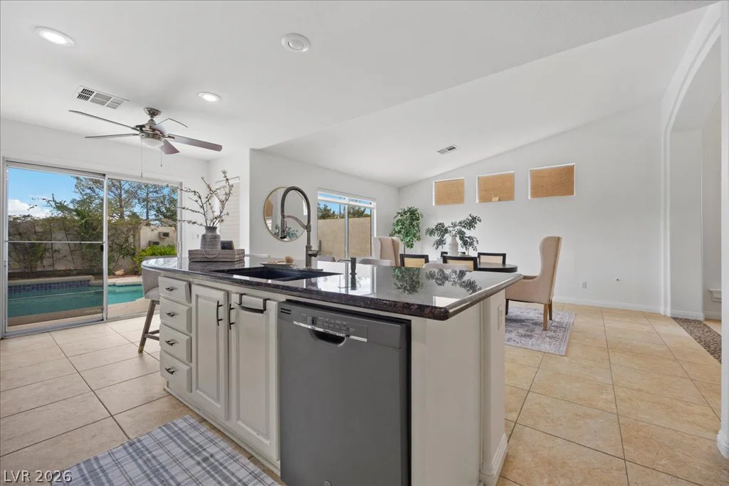 1524 Cross Country, Las Vegas, NV 89144