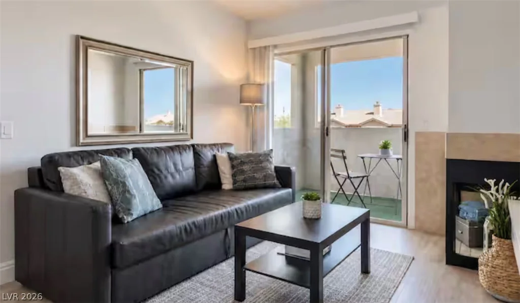 4200 Valley View, Las Vegas, NV 89103