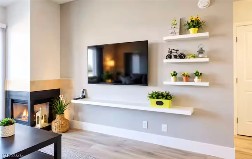 4200 Valley View, Las Vegas, NV 89103