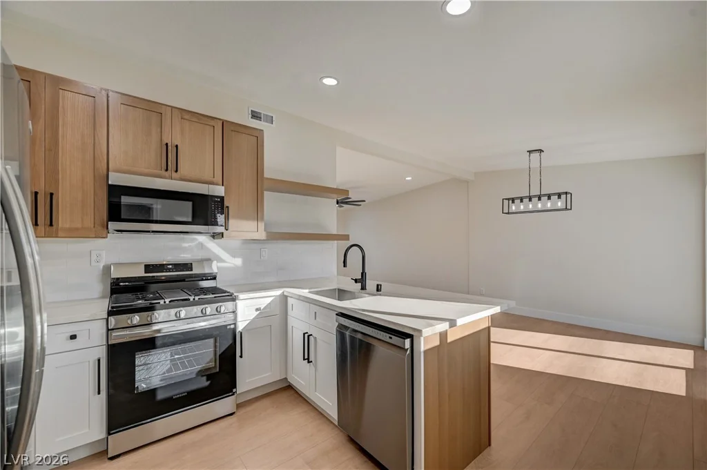 109 Princeton, Las Vegas, NV 89107