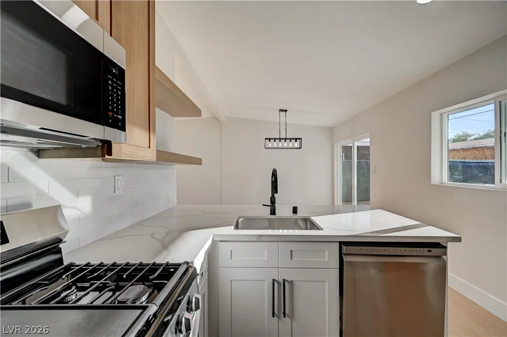 109 Princeton, Las Vegas, NV 89107