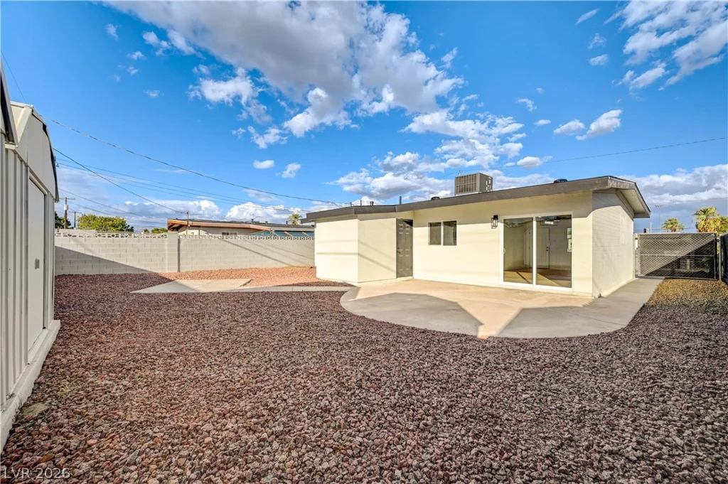 109 Princeton, Las Vegas, NV 89107