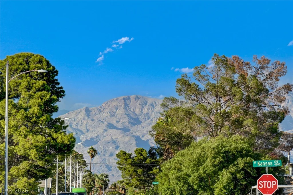 109 Princeton, Las Vegas, NV 89107