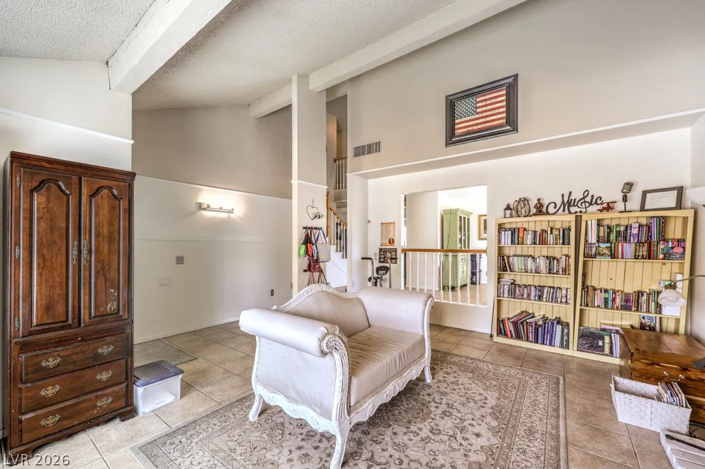 3930 Kamden, Las Vegas, NV 89119