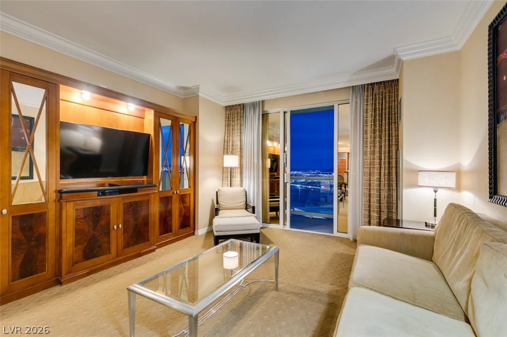 135 HARMON, Las Vegas, NV 89109