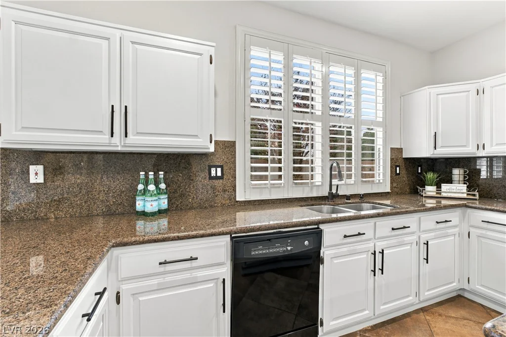 2108 Crooked Pine, Las Vegas, NV 89134