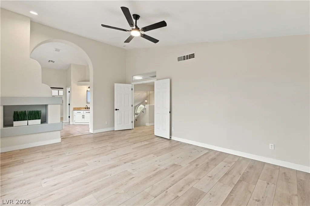 2108 Crooked Pine, Las Vegas, NV 89134