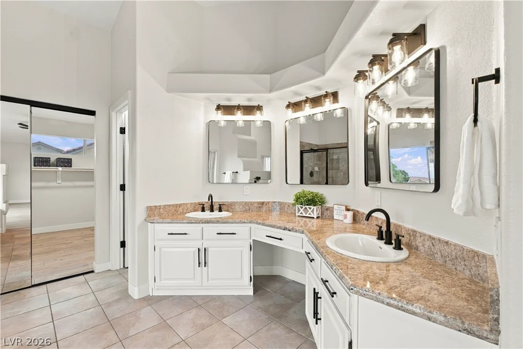 2108 Crooked Pine, Las Vegas, NV 89134