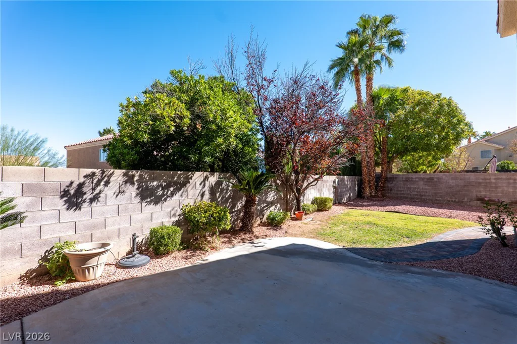 2108 Crooked Pine, Las Vegas, NV 89134
