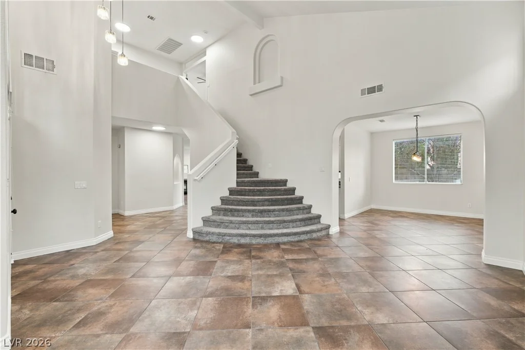2108 Crooked Pine, Las Vegas, NV 89134