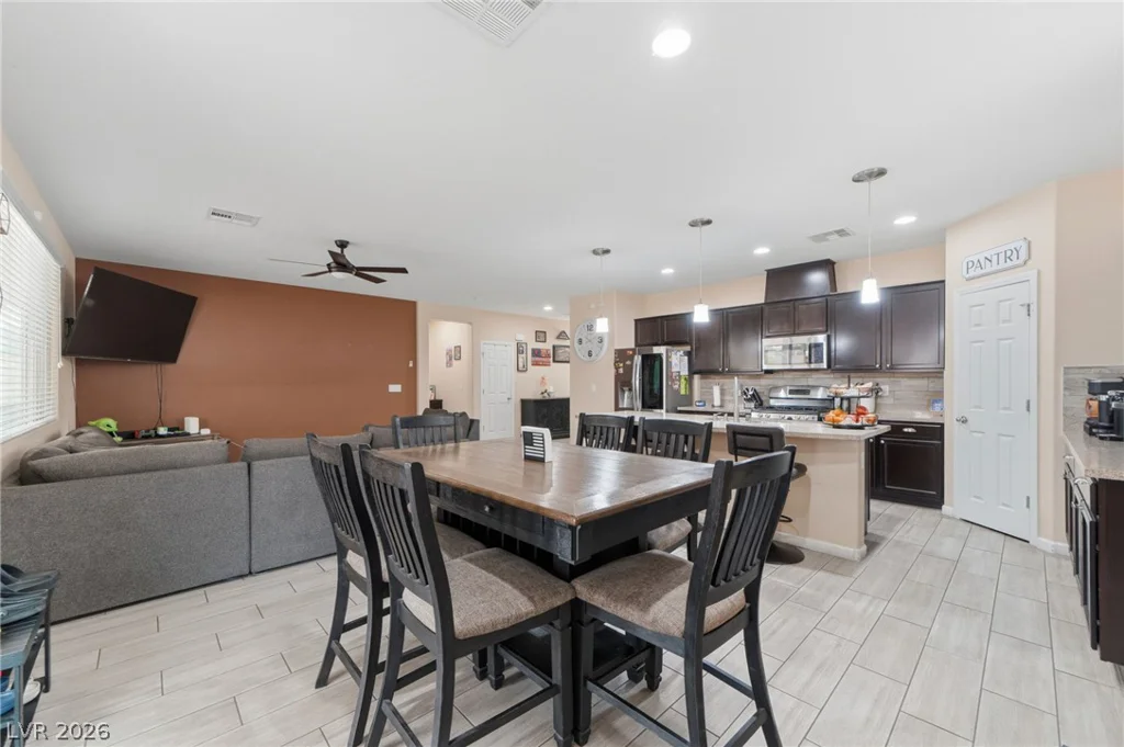 308 Petrus, North Las Vegas, NV 89031