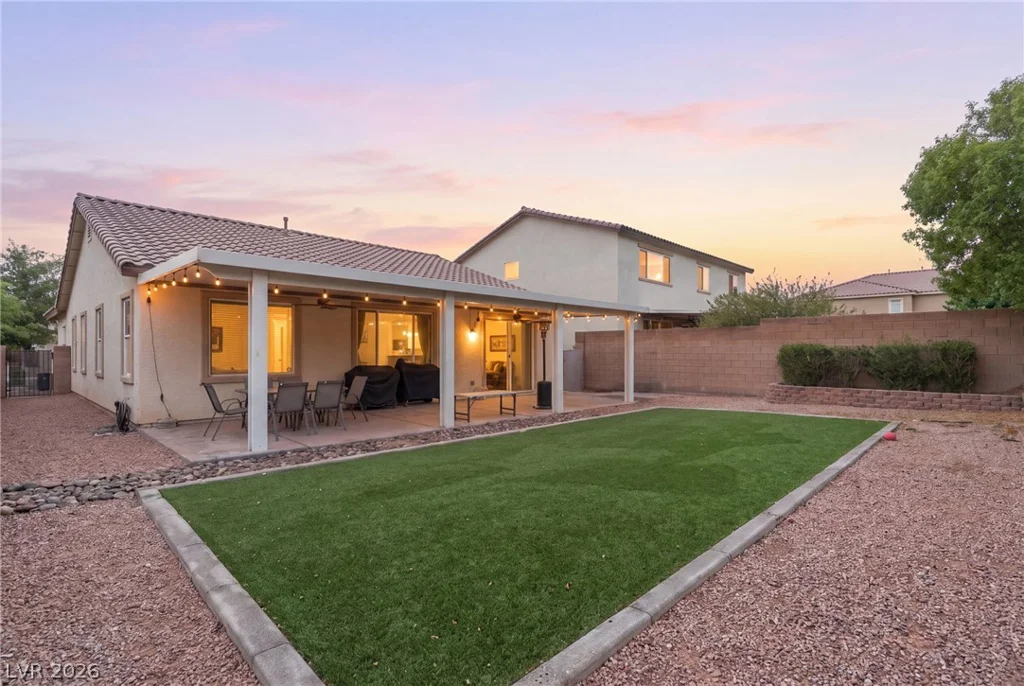 308 Petrus, North Las Vegas, NV 89031