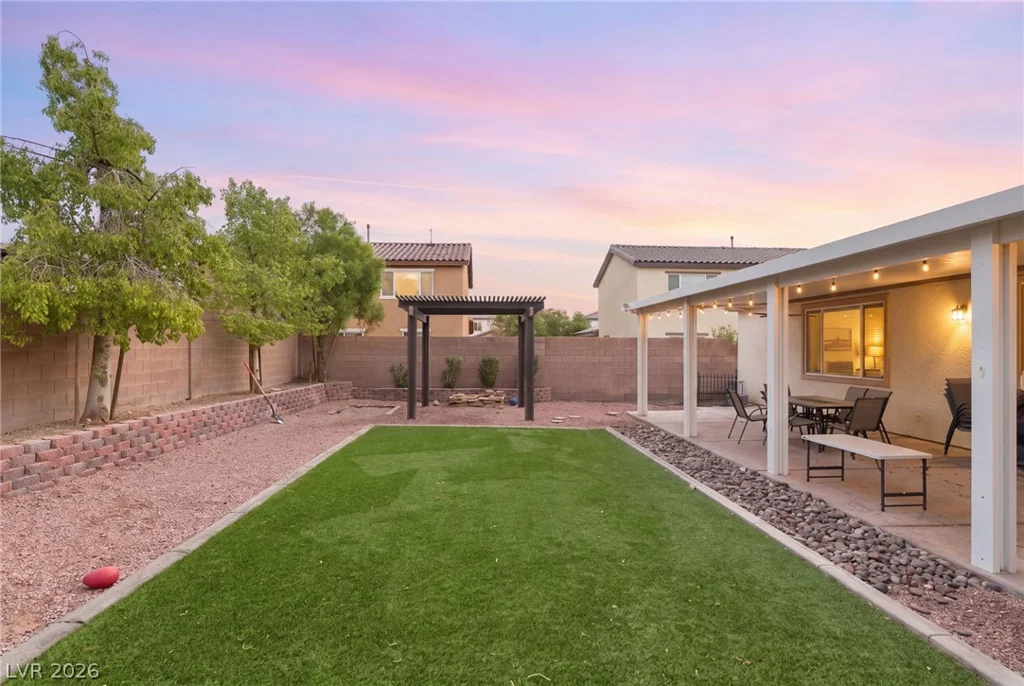 308 Petrus, North Las Vegas, NV 89031
