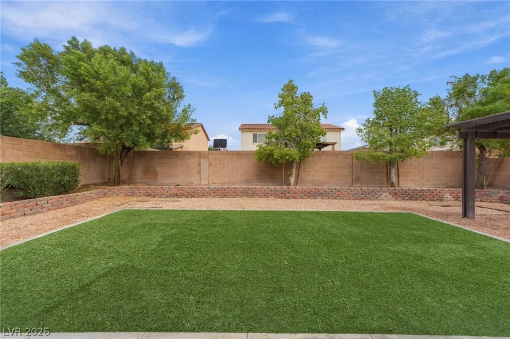 308 Petrus, North Las Vegas, NV 89031