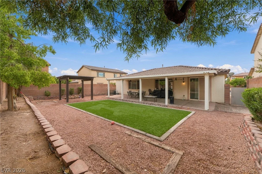 308 Petrus, North Las Vegas, NV 89031