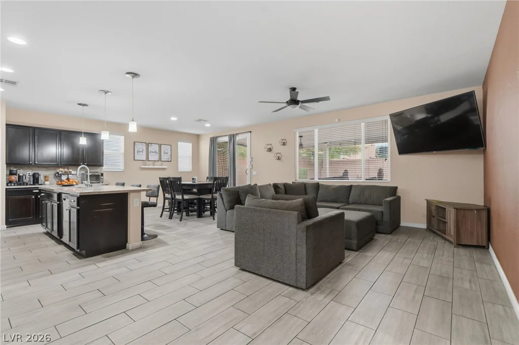 308 Petrus, North Las Vegas, NV 89031