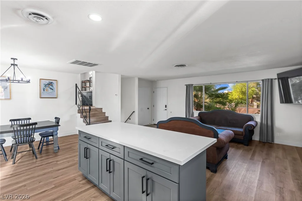 5077 Stampa, Las Vegas, NV 89146