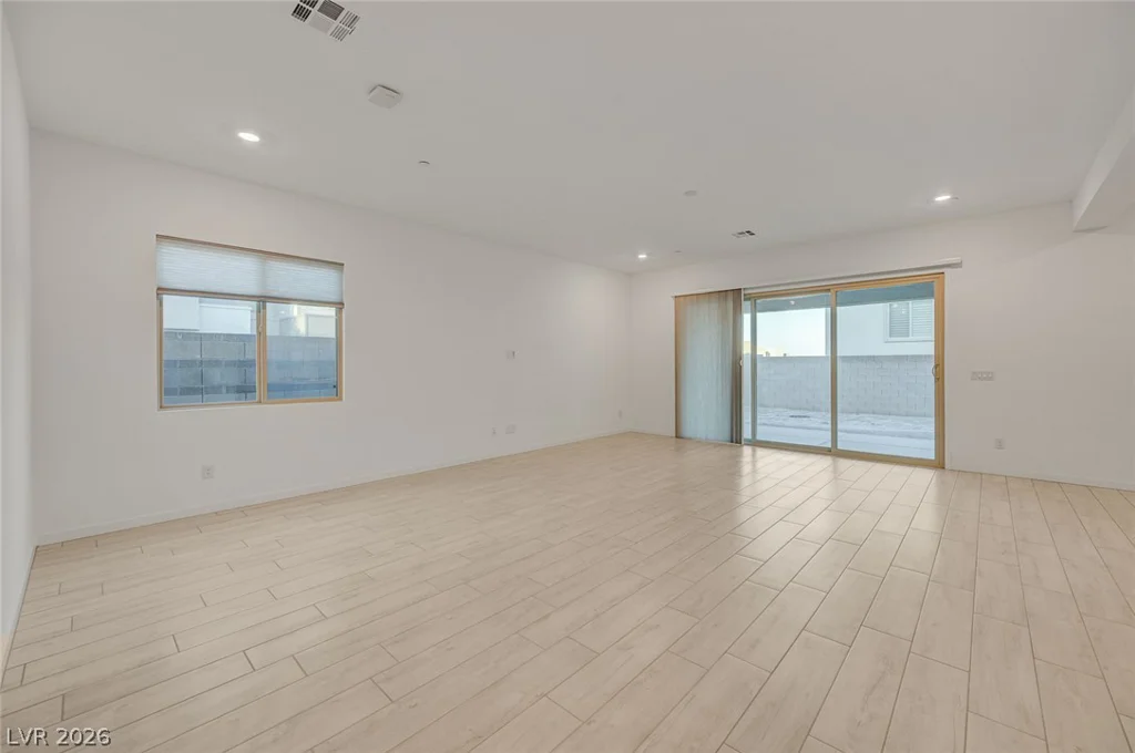 686 Glowing Horizon, Henderson, NV 89052