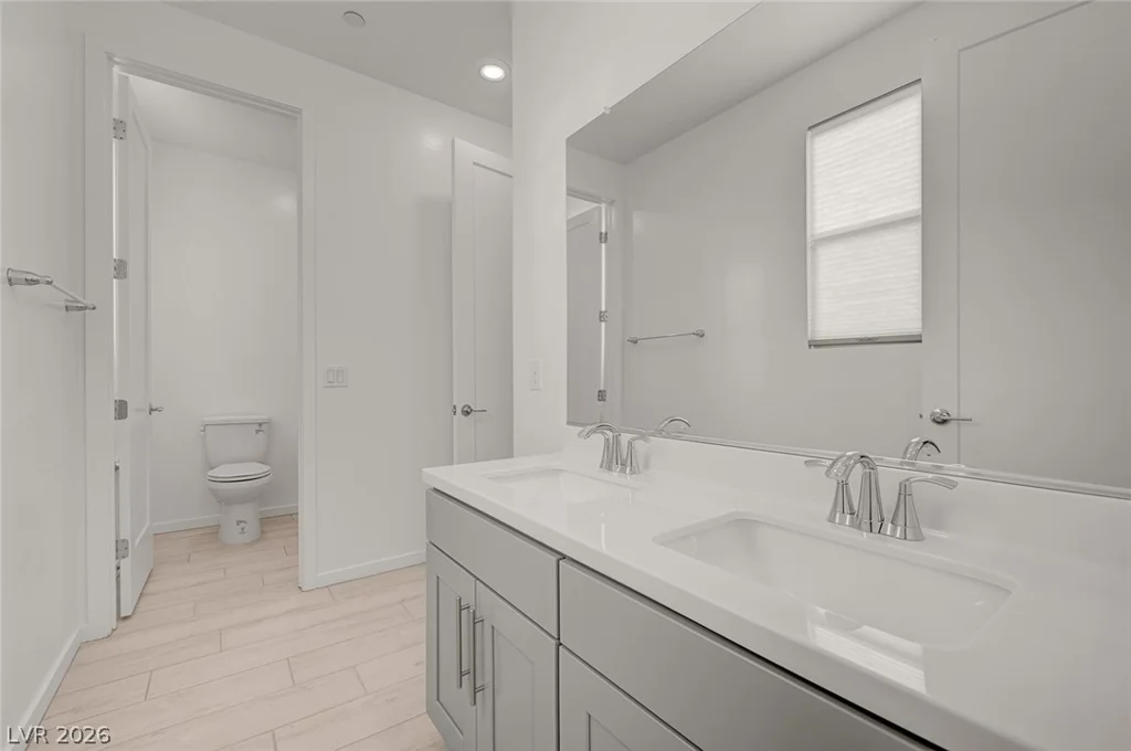 686 Glowing Horizon, Henderson, NV 89052