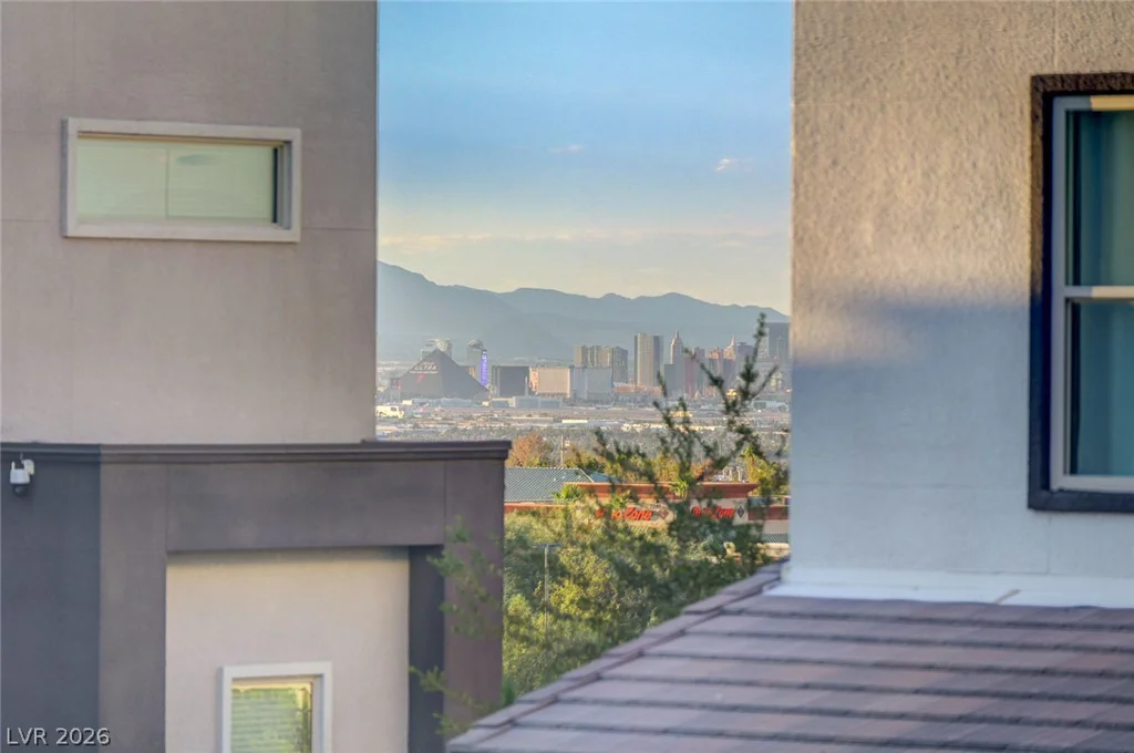686 Glowing Horizon, Henderson, NV 89052