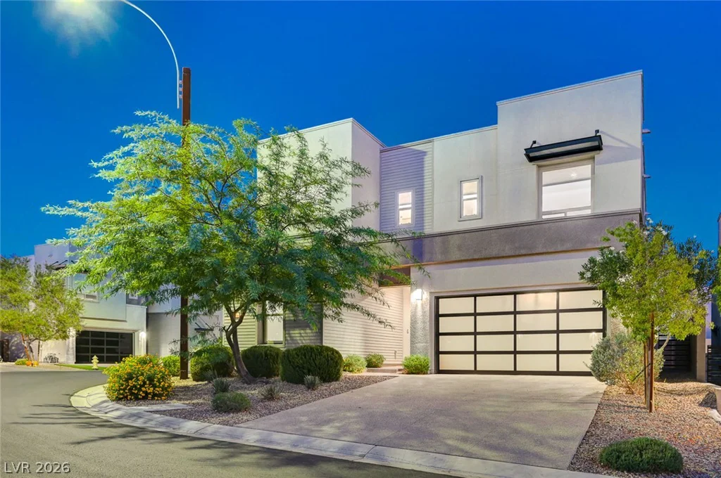 686 Glowing Horizon, Henderson, NV 89052