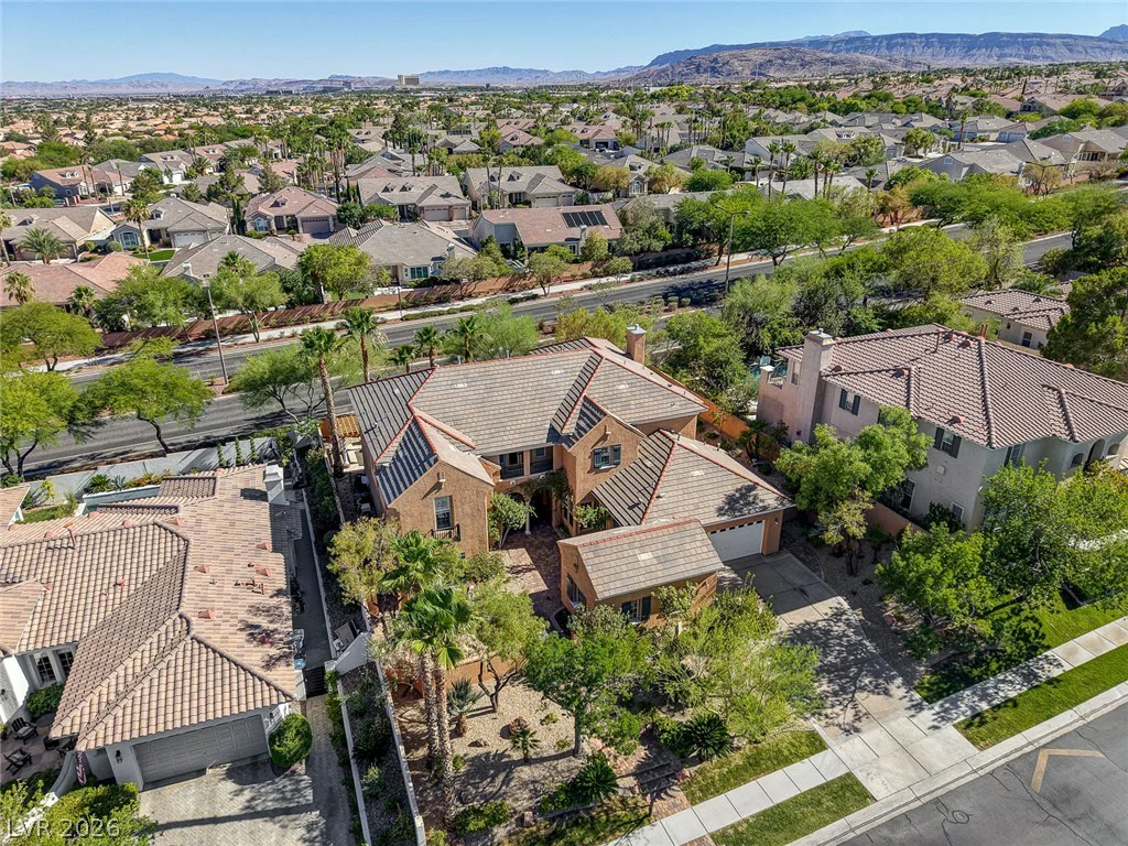 10721 BERINGER, Las Vegas, NV 89144