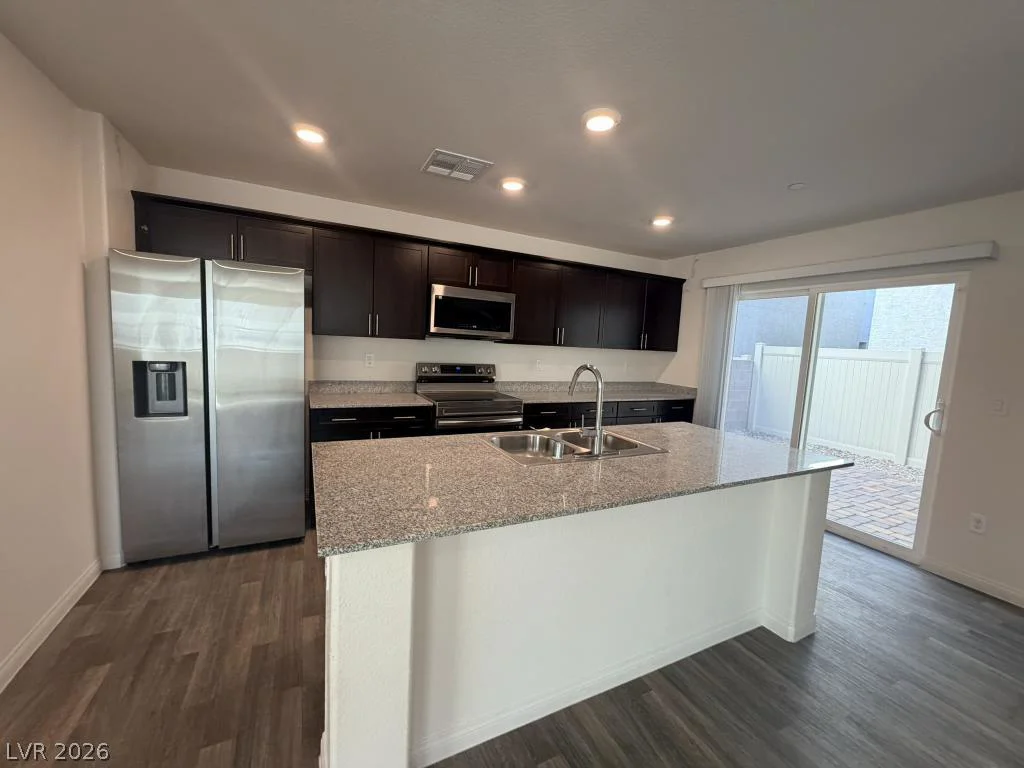 6960 Diamond Blue, North Las Vegas, NV 89086