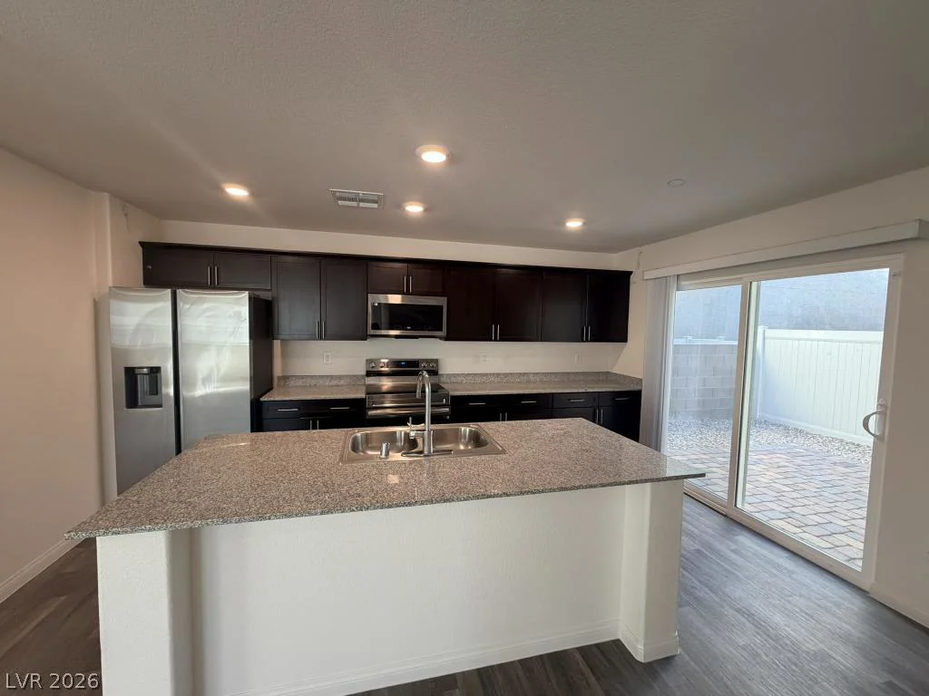 6960 Diamond Blue, North Las Vegas, NV 89086