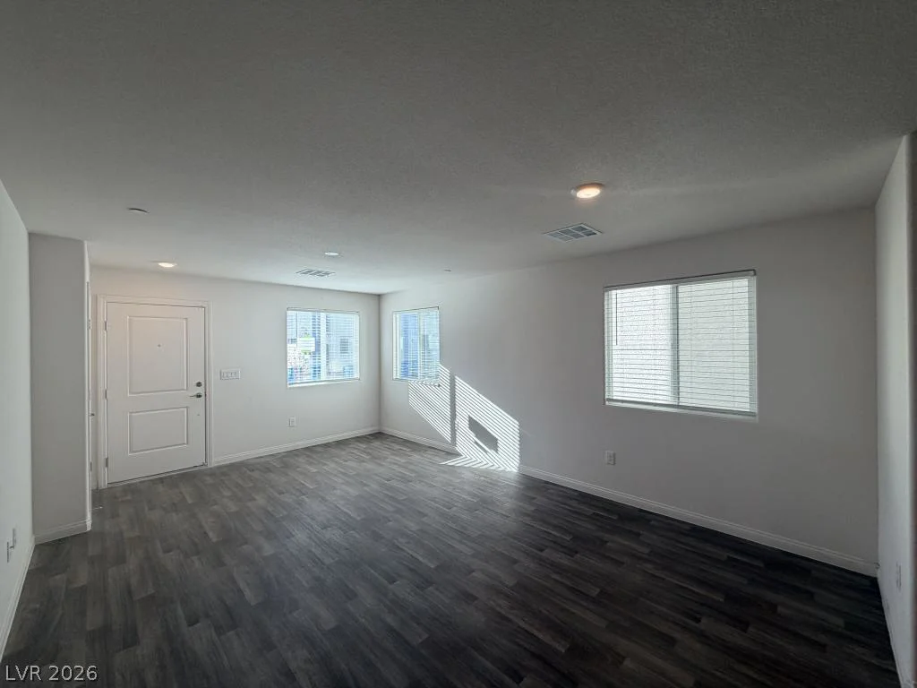 6960 Diamond Blue, North Las Vegas, NV 89086