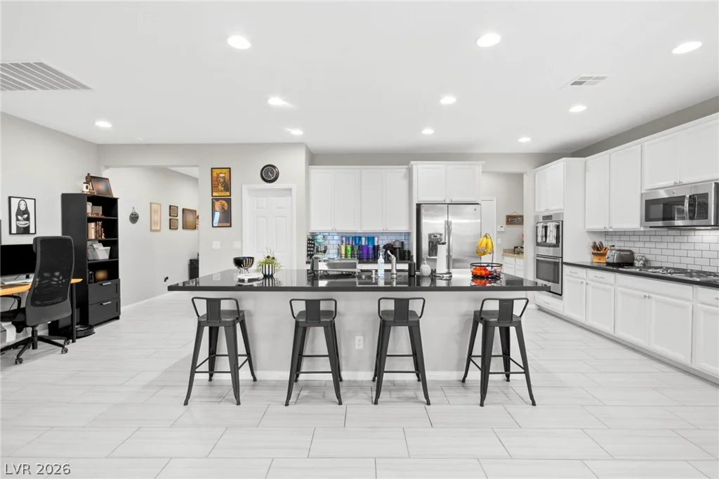 7148 Flora Lam, Las Vegas, NV 89166