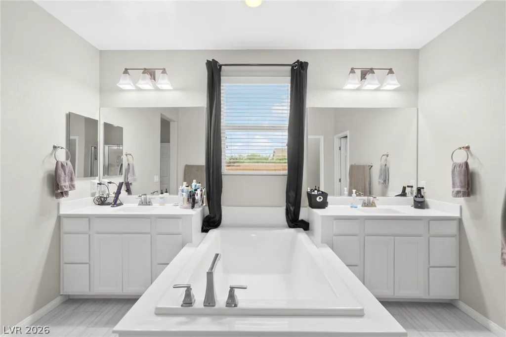 7148 Flora Lam, Las Vegas, NV 89166